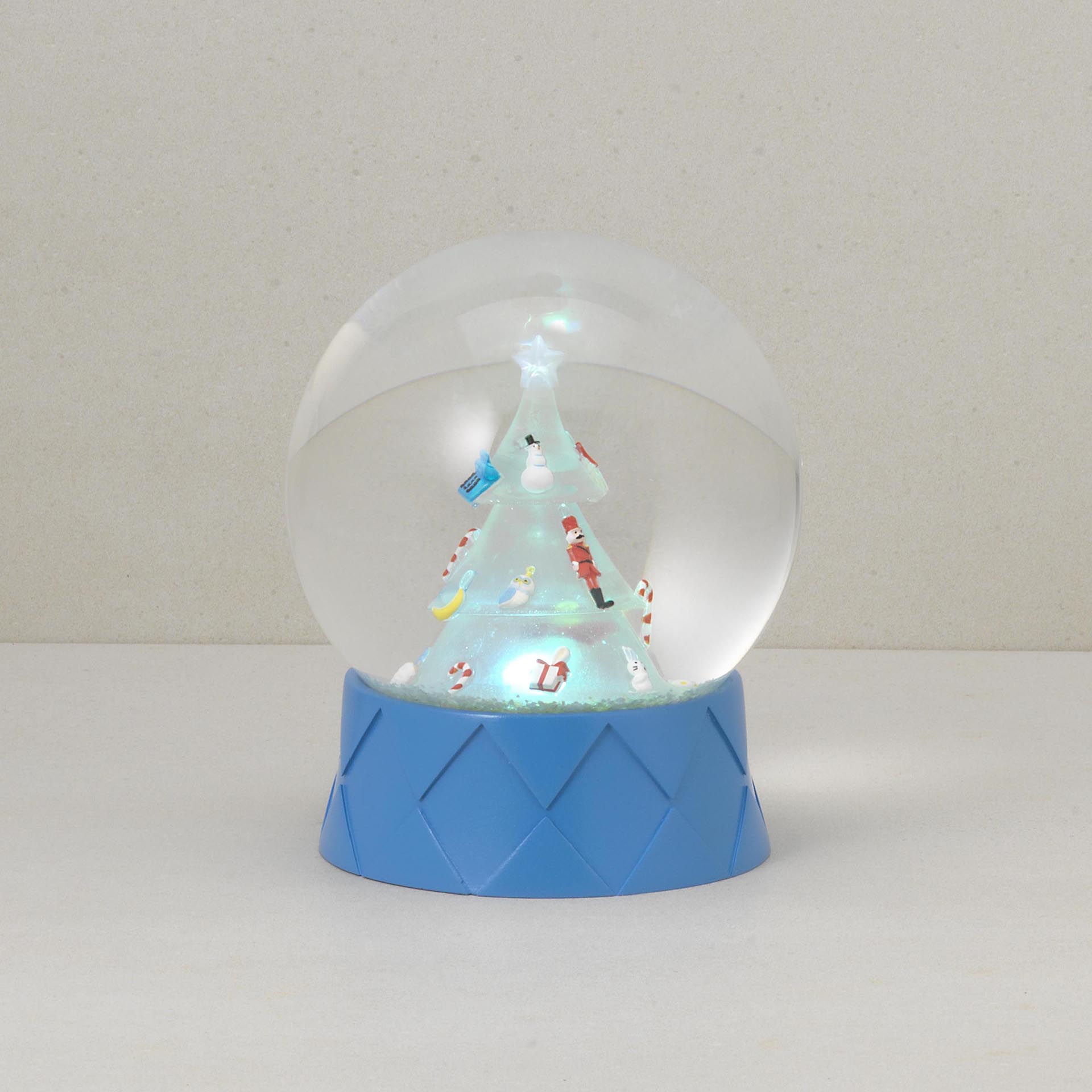 AC-2534 - LED Christmas Tree Snow Globe