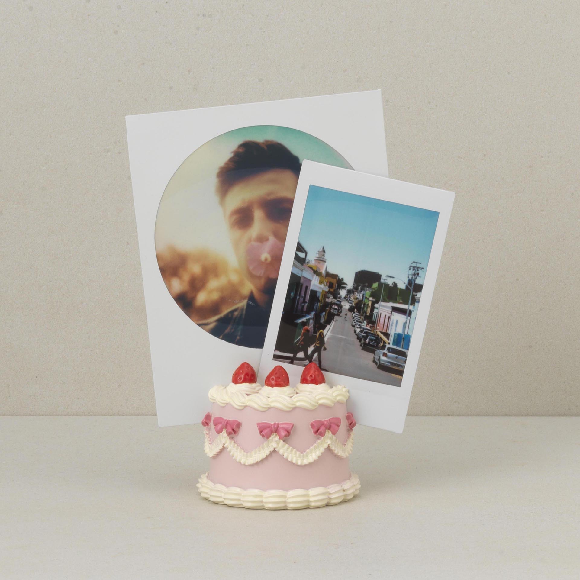 AC-2546 - Birthday Cake Photo Holder