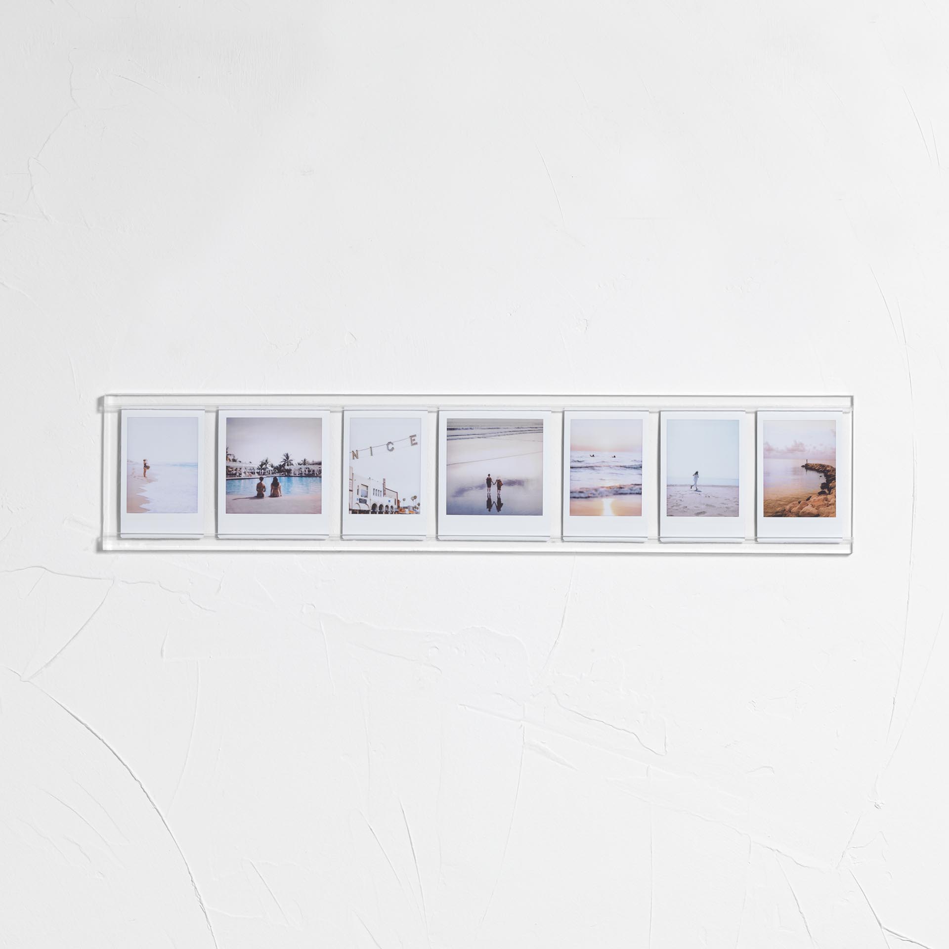 WB-1922 - INSTAX GALLERY RAIL