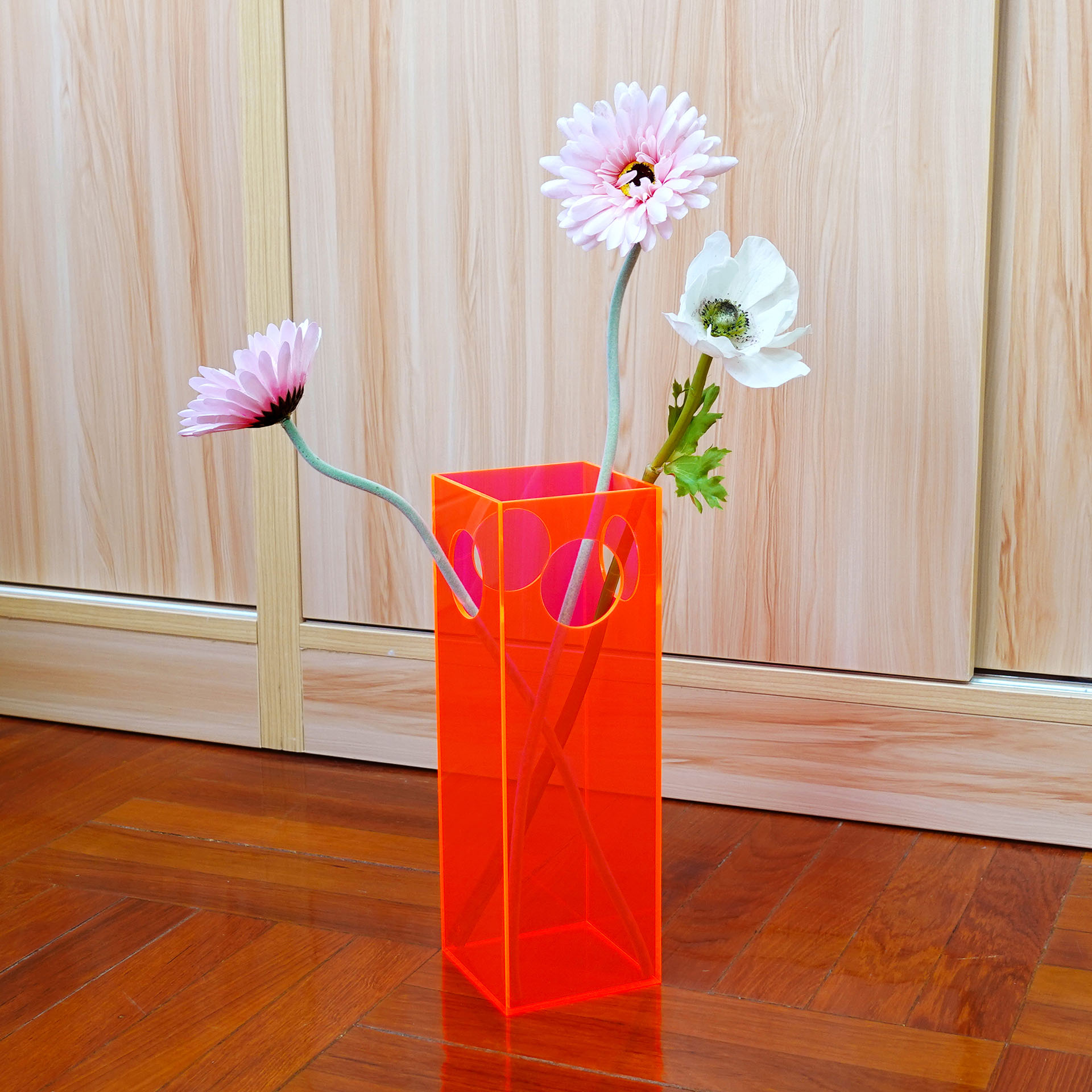 WB-2324 - Window Vase